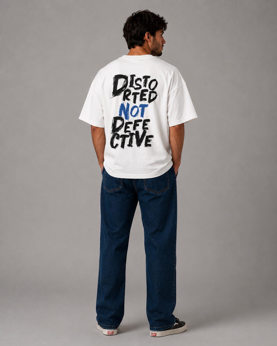 DISTORTION GRAPHIC T-SHIRT