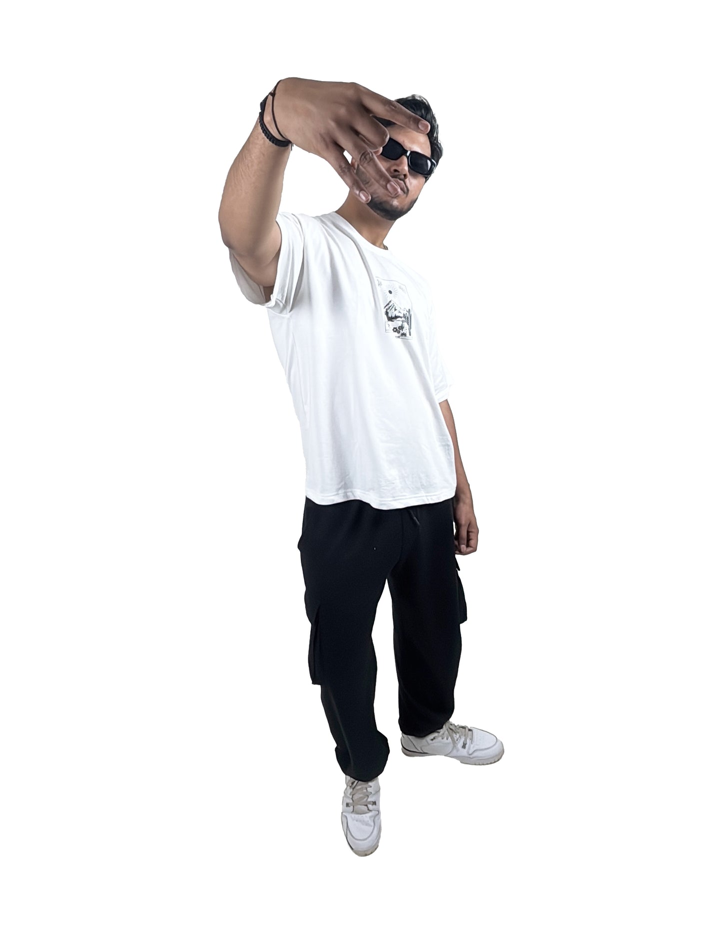 NATURE CONTRAST GRAPHIC T-SHIRT