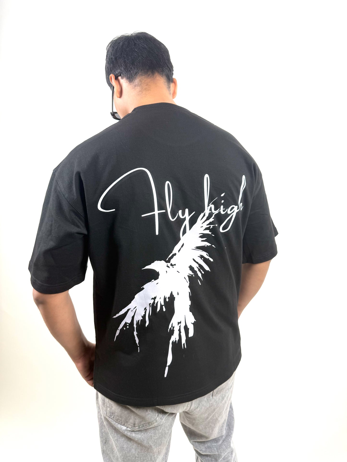FLY HIGH GRAPHIC T-SHIRT