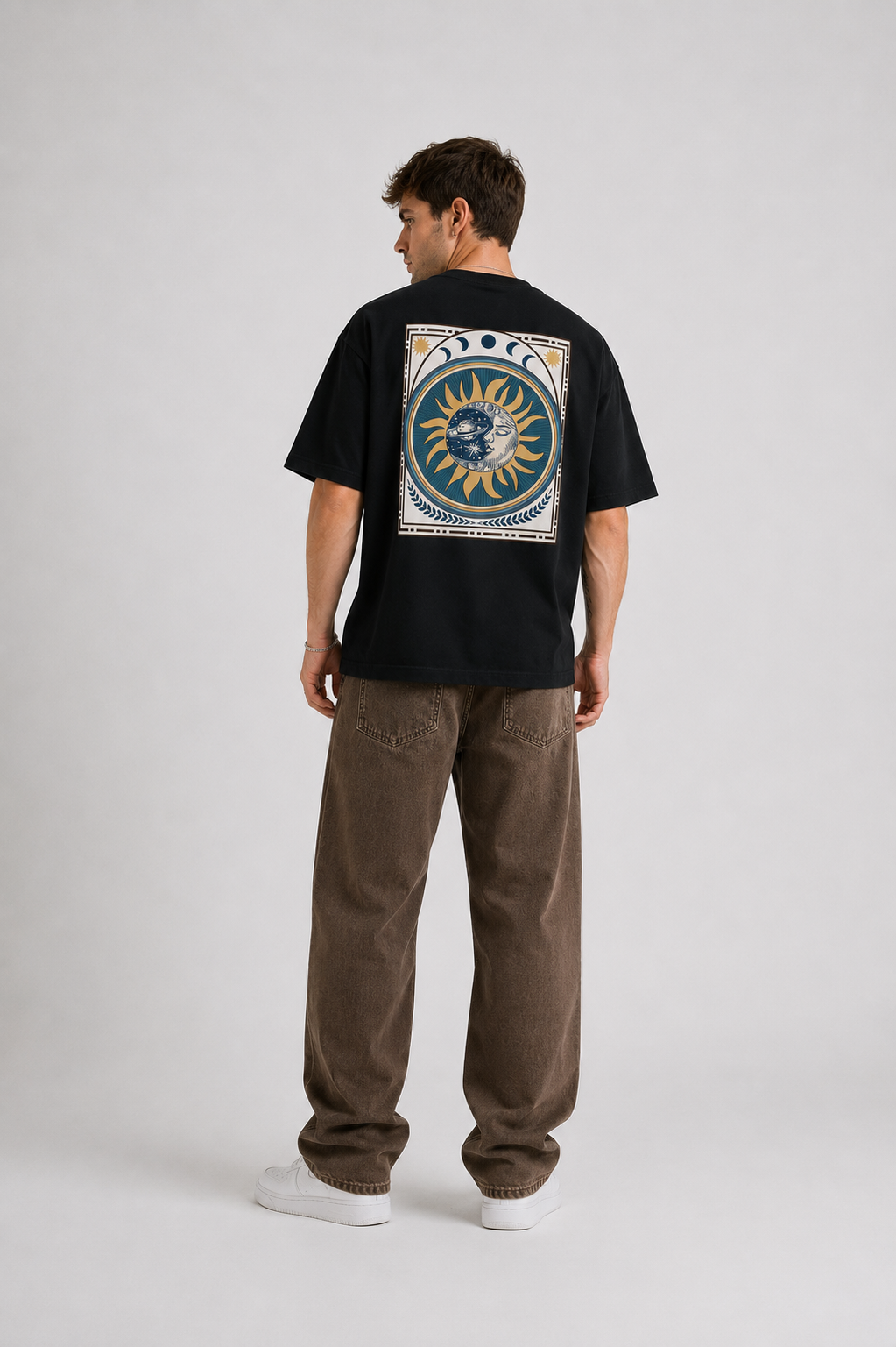 COSMIC DREAM GRAPHIC T-SHIRT