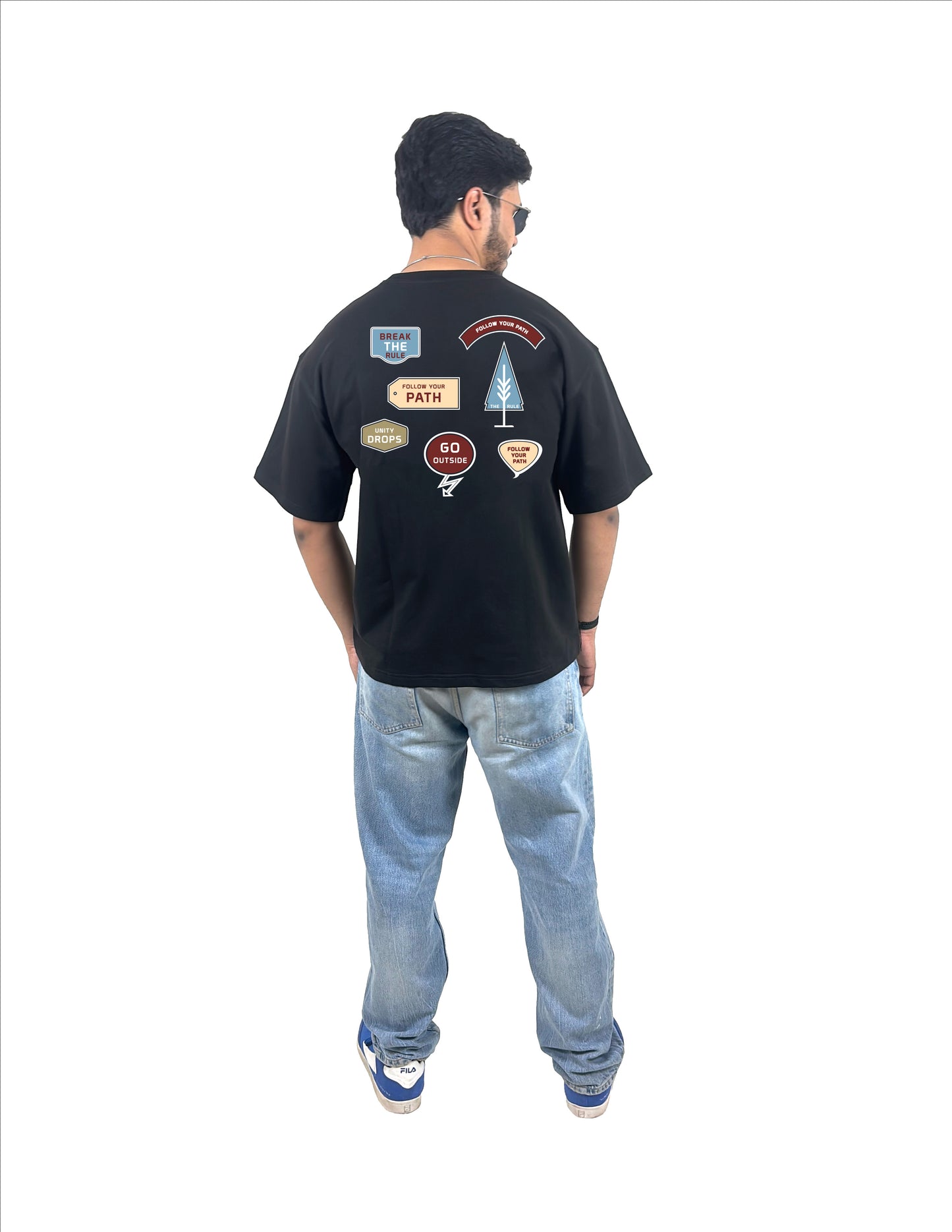 SUMMER PATCH GRAPHIC T-SHIRT