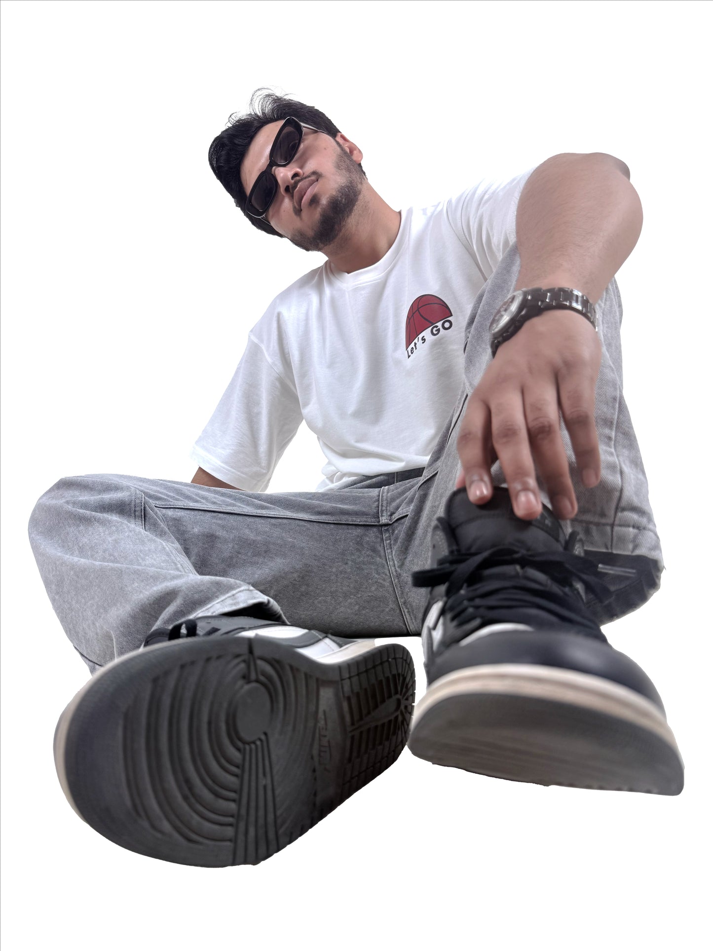 CLUBHOUSE GRAPHIC T-SHIRT