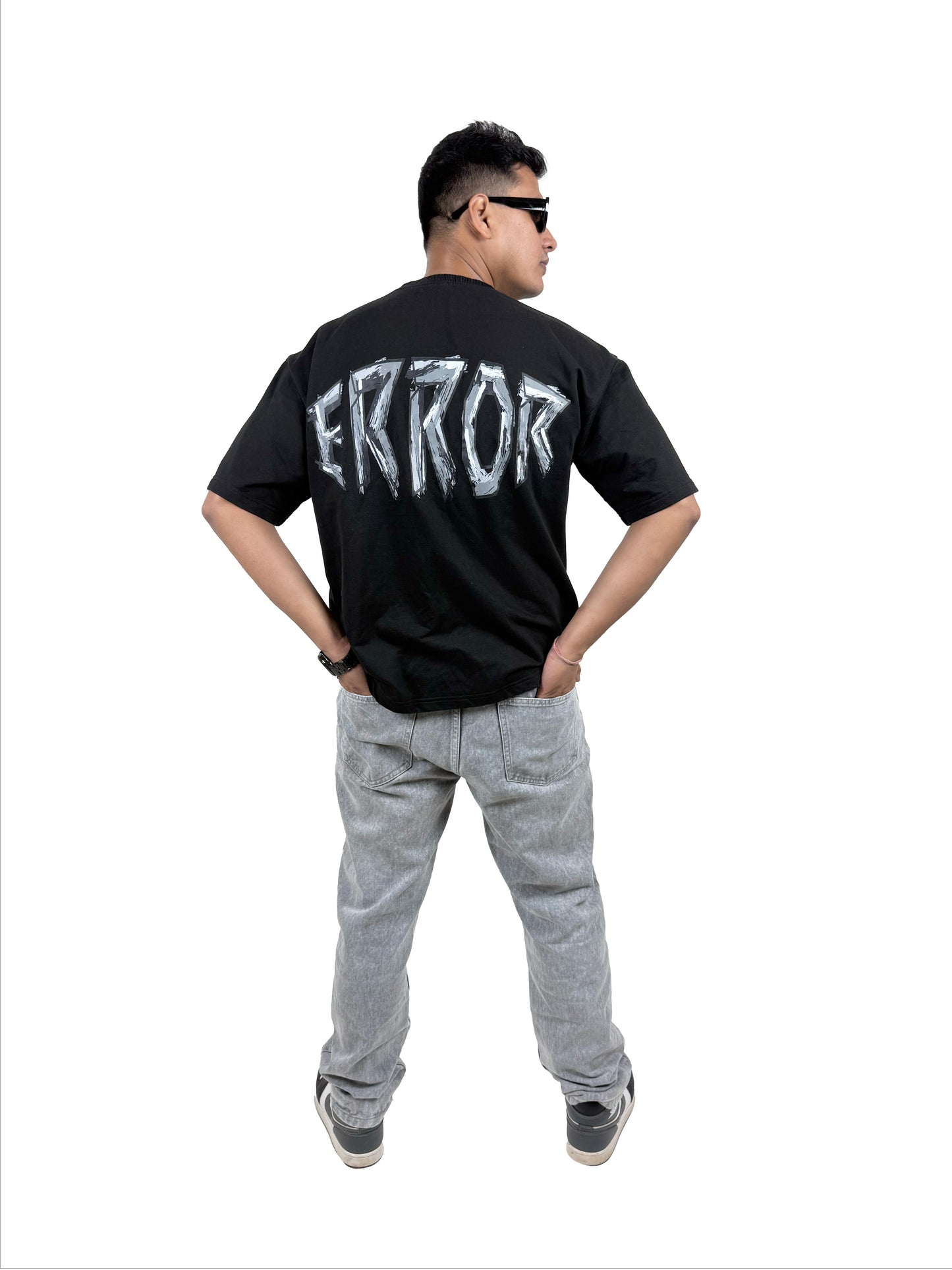 DISTORTION GARPHIC T-SHIRT