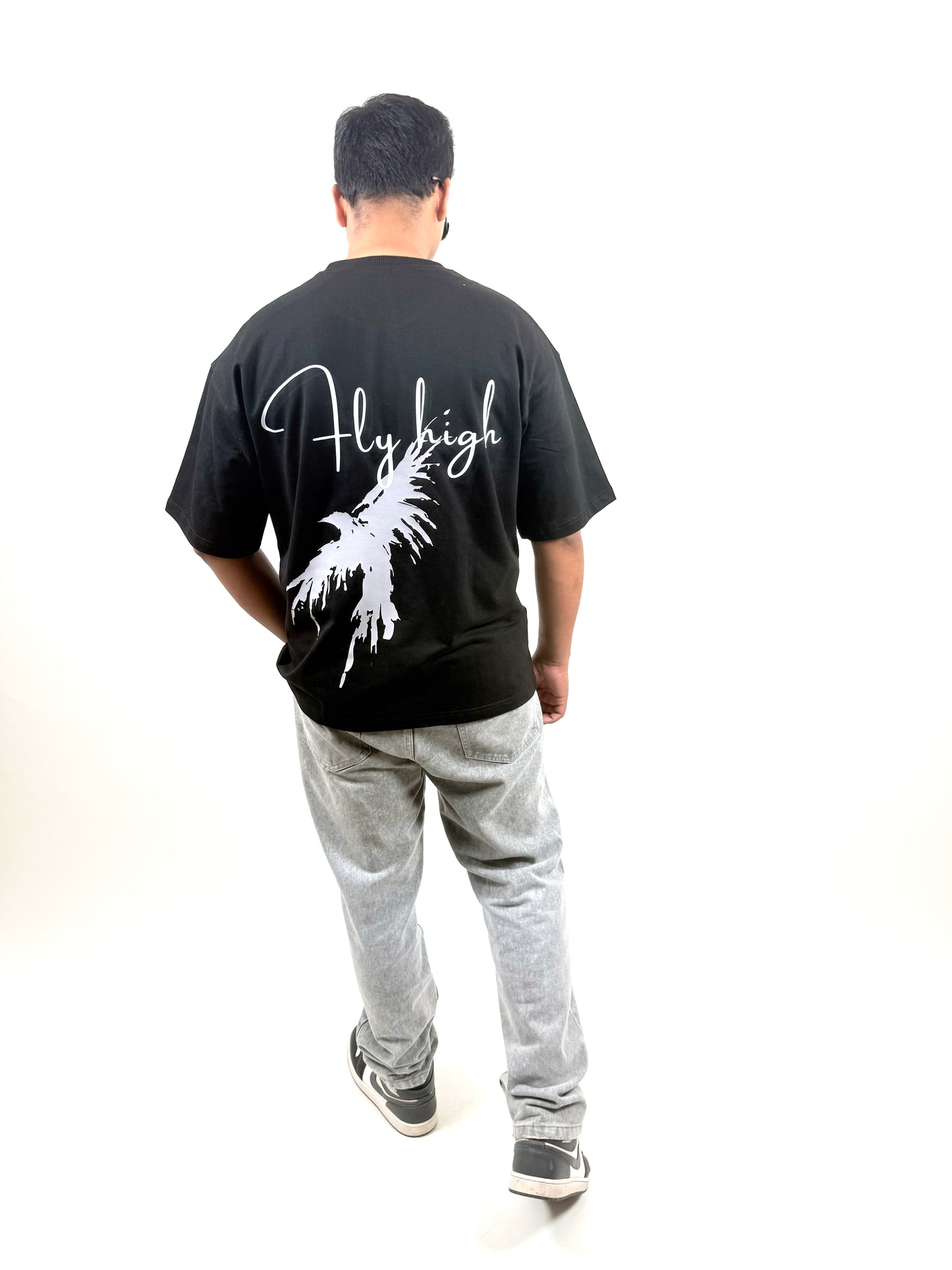 FLY HIGH GRAPHIC T-SHIRT